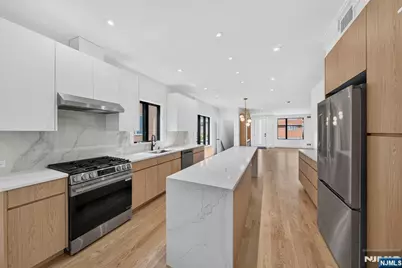 122 Edsall Avenue, Palisades Park, NJ 07650 - Photo 31
