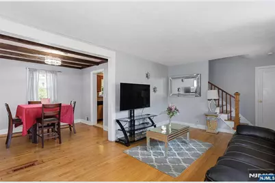 520 Washington Avenue, Dumont, NJ 07628 - Photo 5