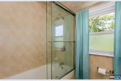 520 Washington Avenue, Dumont, NJ 07628 - Photo 13