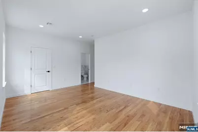 54 Pennsylvania Avenue, Newark, NJ 07114 - Photo 11