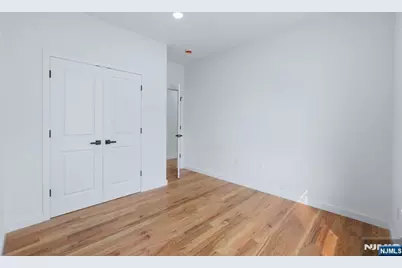 54 Pennsylvania Avenue, Newark, NJ 07114 - Photo 9
