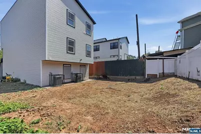 54 Pennsylvania Avenue, Newark, NJ 07114 - Photo 29