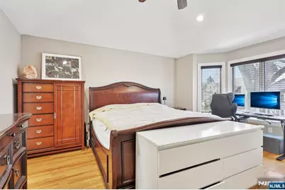 421 Lafayette Avenue 421 #421, Cliffside Park, NJ 07010 - Photo 9