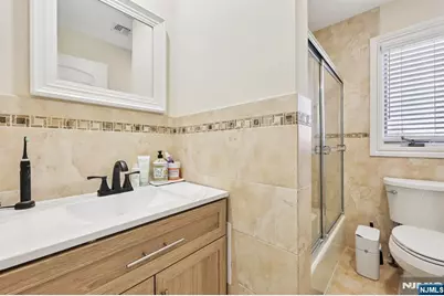 421 Lafayette Avenue 421 #421, Cliffside Park, NJ 07010 - Photo 7
