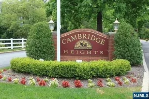 884 E Somerset Ct, Ramsey, NJ 07446 - Photo 1