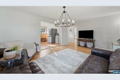 653 7th Street, Lyndhurst Township, NJ 07071 - Photo 11