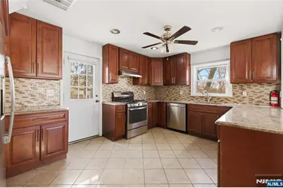 88 Columbus Avenue, Belleville, NJ 07109 - Photo 5