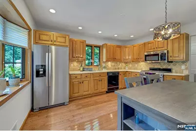 21 Hickory Drive, Oakland, NJ 07436 - Photo 17