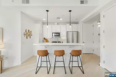 332 Newark Avenue 4A #4A, Jersey City, NJ 07302 - Photo 9