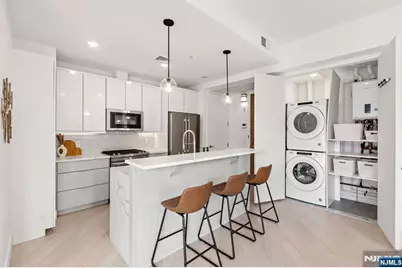 332 Newark Avenue 4A #4A, Jersey City, NJ 07302 - Photo 7
