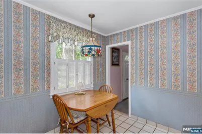 45 Cleveland Avenue, Hasbrouck Heights, NJ 07604 - Photo 7