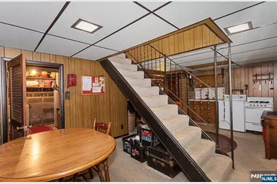 45 Cleveland Avenue, Hasbrouck Heights, NJ 07604 - Photo 19