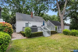45 Cleveland Ave, Hasbrouck Heights, NJ 07604 - Photo 31
