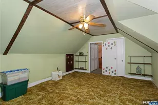 45 Cleveland Ave, Hasbrouck Heights, NJ 07604 - Photo 17