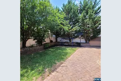 526 Moonachie Avenue, Wood Ridge, NJ 07075 - Photo 45