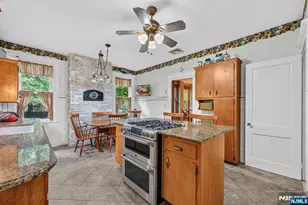 580 Wyckoff Ave, Mahwah, NJ 07430 - Photo 7