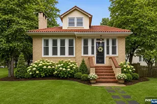 580 Wyckoff Ave, Mahwah, NJ 07430 - Photo 1