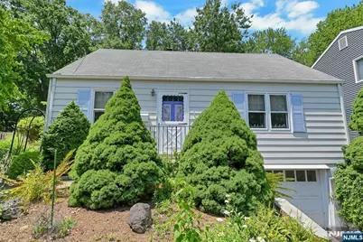 725 Millbrook Road, River Edge, NJ 07661 - Photo 7