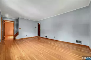 725 Millbrook Rd, River Edge, NJ 07661 - Photo 5