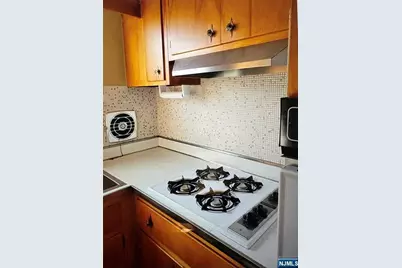 45 Jordan Avenue, Wallington, NJ 07057 - Photo 13