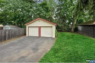 35 Park Avenue, Dumont, NJ 07628 - Photo 33