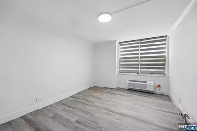 200 Grand Cove Way 2D #2D, Edgewater, NJ 07020 - Photo 17