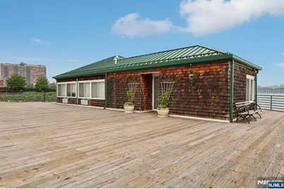 200 Grand Cove Way 2D #2D, Edgewater, NJ 07020 - Photo 29