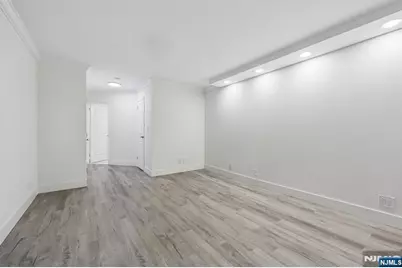 200 Grand Cove Way 2D #2D, Edgewater, NJ 07020 - Photo 21