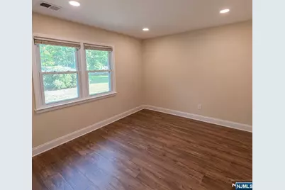 647 Wyckoff Avenue, Mahwah, NJ 07430 - Photo 11