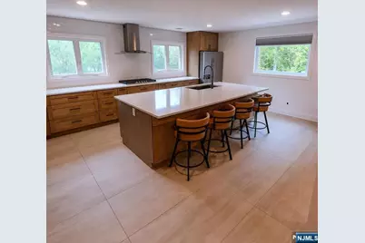 647 Wyckoff Avenue, Mahwah, NJ 07430 - Photo 17