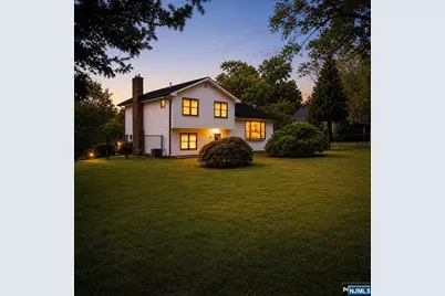 647 Wyckoff Avenue, Mahwah, NJ 07430 - Photo 1