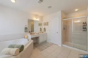96 Hickory Hill Blvd 1205, Totowa, NJ 07512 - Photo 7
