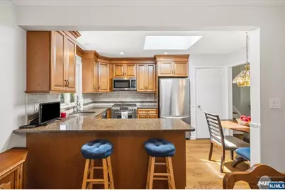 85 Page Drive, Oakland, NJ 07436 - Photo 9