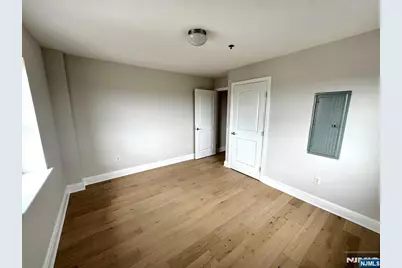 70 S Munn Avenue 905 #905, East Orange, NJ 07018 - Photo 9