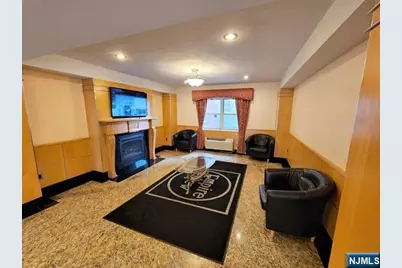 70 S Munn Avenue 905 #905, East Orange, NJ 07018 - Photo 13