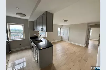 70 S Munn Avenue 905 #905, East Orange, NJ 07018 - Photo 7