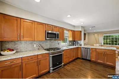 74 Minnehaha, Oakland, NJ 07436 - Photo 9