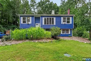102 Meadow Rd, Newton, NJ 07860 - Photo 3