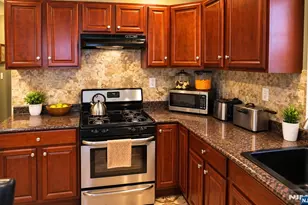 1083 Grove St, Irvington, NJ 07111 - Photo 7