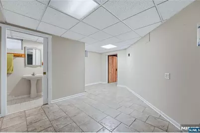 249 River Drive, Elmwood Park, NJ 07407 - Photo 35
