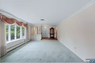 249 River Drive, Elmwood Park, NJ 07407 - Photo 15