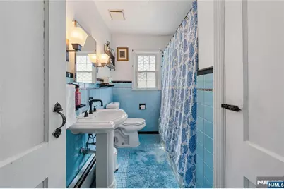 800 Asbury Street, New Milford, NJ 07646 - Photo 29
