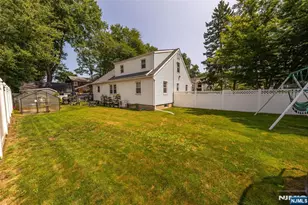 800 Asbury St, New Milford, NJ 07646 - Photo 13