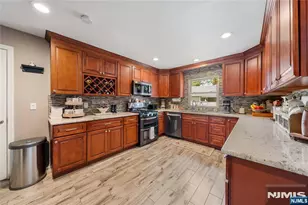 800 Asbury St, New Milford, NJ 07646 - Photo 17