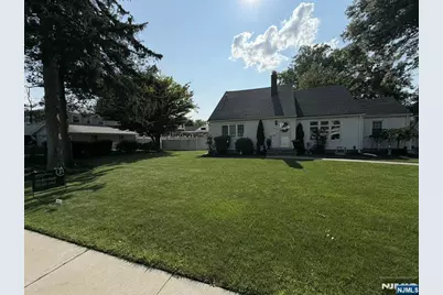 800 Asbury Street, New Milford, NJ 07646 - Photo 3