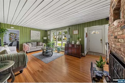 800 Asbury Street, New Milford, NJ 07646 - Photo 15