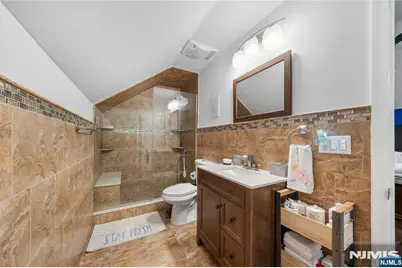 800 Asbury Street, New Milford, NJ 07646 - Photo 25