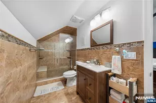 800 Asbury St, New Milford, NJ 07646 - Photo 25