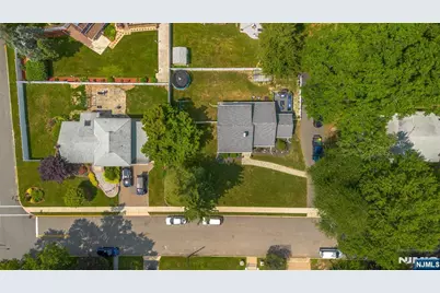 800 Asbury Street, New Milford, NJ 07646 - Photo 7
