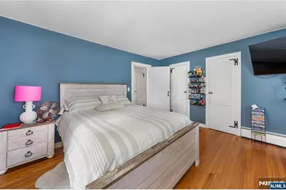 800 Asbury Street, New Milford, NJ 07646 - Photo 21